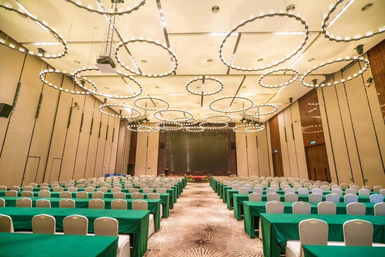 Forest City Marina Hotel Gelang Patah Exterior foto