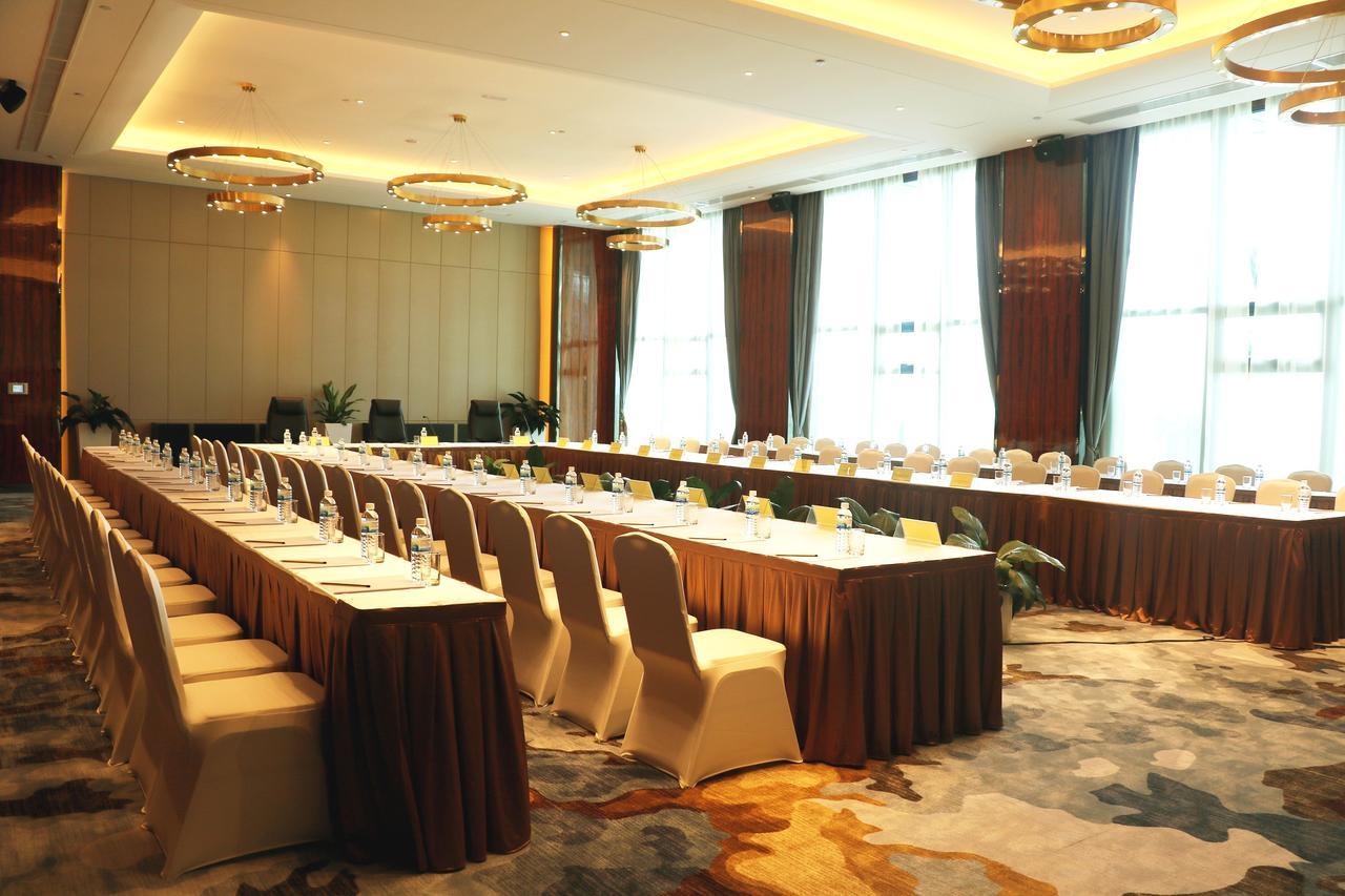 Forest City Marina Hotel Gelang Patah Exterior foto